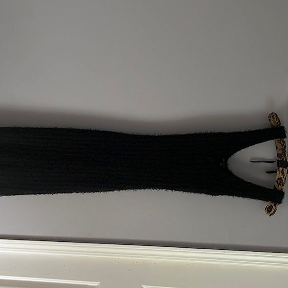 All black dress - Picture 3 of 3